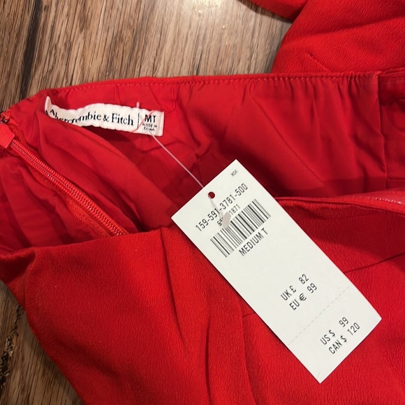 Abercrombie & Fitch Red Knot Front Halter Mini Dress - Picture 4 of 4